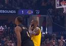 今日NBA最新情况湖人102-116骑士米切尔43分詹姆斯21-17。