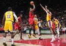 NBA猛龙常规赛126-113。湖人詹姆斯浓眉错过了西亚卡姆，拿下25分10篮板。