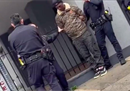 球员本·戈登因刺伤路人被捕，涉嫌患有严重的精神疾病。