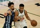 今日NBA最新战况:灰熊142-101雄鹿莫兰特25 10 10信哥仅得19分。