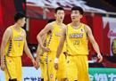 CBA联赛之战广厦男篮108-104江苏男篮卫哲25分6篮板布莱克尼37分。
