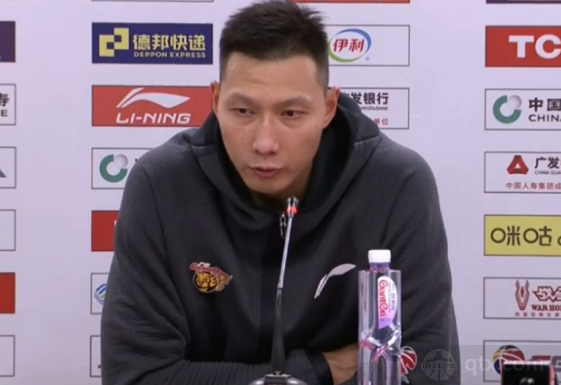 广东男篮球员易建联