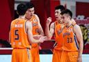 CBA战报上海男篮110-108山东男篮特林布尔27分8篮板10助攻王哲林26分15篮板