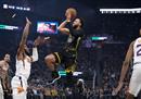NBA战胜勇士，结束6连败。布克保罗缺阵库里，拿下24分。