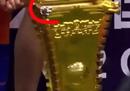 足协杯奖杯是金的吗？中国足球协会杯奖杯资料介绍