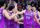CBA山东男篮103-99上海男篮最新战报兰斯伯格29分，王哲林20 17分。