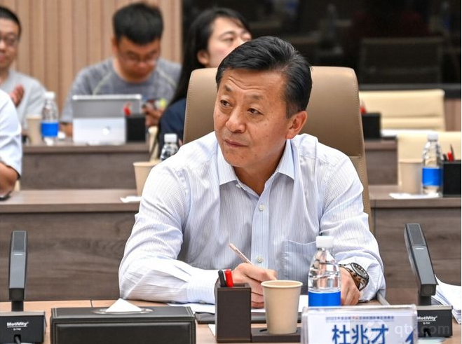 中国足协副主席杜兆才