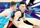 NBA最新报告黄蜂122-117热火罗谢尔31分6篮板7助攻华盛顿27分6篮板。
