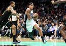 Nba常规赛黄蜂113-119魔术班切罗22分10篮板5助攻拉梅洛-鲍尔砍下33分。