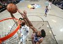 nba今天的最新情况是76人101-98篮网哈登29分6篮板6助攻，恩比德37分13篮板。