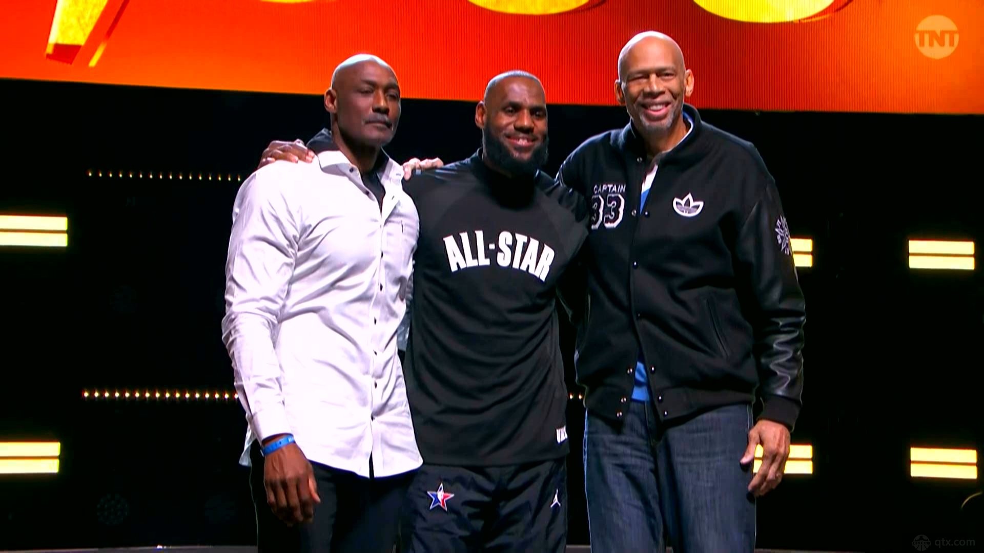 NBA历史得分榜前三共聚一堂