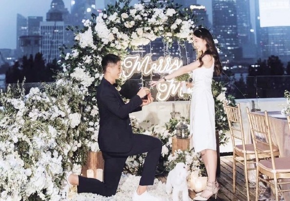 海港中卫魏震和妻子蒲伊敏举办婚礼