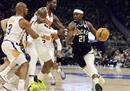 NBA最新报道雄鹿104-101孙霍利迪33分，24分，戈杜兰特缺阵。
