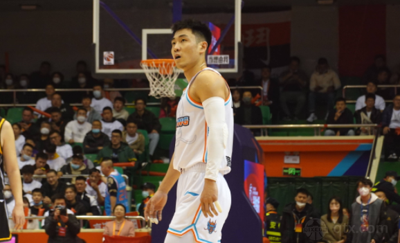辽宁男篮将战山东男篮