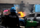 法兰克福球迷大吵大闹，那不勒斯街头一片混乱，导致与警方发生激烈冲突。
