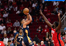 最新NBA比赛情况鹈鹕117-107火箭英格拉姆26分9助攻麦科勒姆26分。