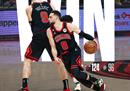 NBA今日报道，公牛客场124-96击败开拓者利拉德德马尔德罗赞，拉文33分不中。