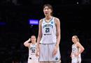 韩旭远赴纽约准备新赛季WCBA总决赛MVP，继续提升自己。