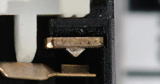 黄金触点技术(Gold Crosspoint)