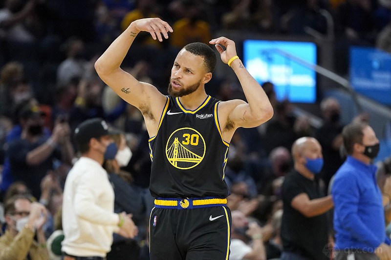 今日NBA战报黄蜂97-115勇士