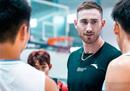 海沃德现身上海野地球场，与球迷激情互动，成为三年来首位来华的NBA球星。