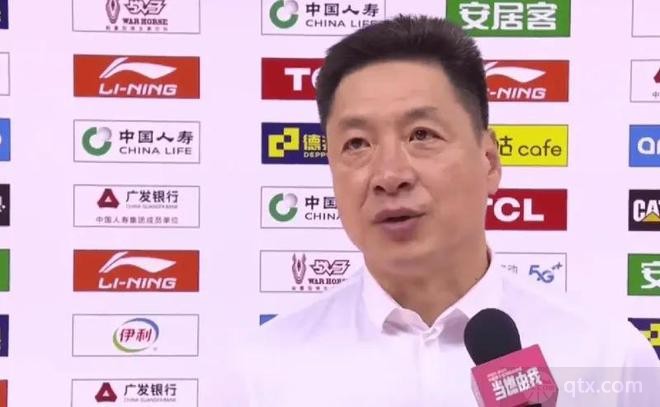 李春江得知被禁赛五年表情落寞