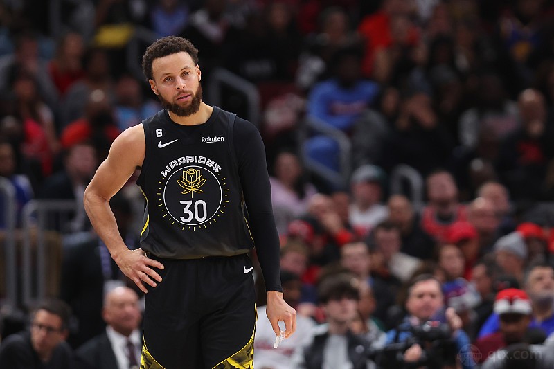 NBA最新赛况灰熊116-107勇士