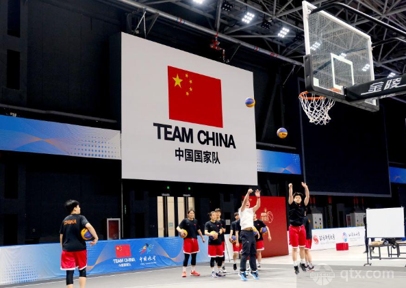 中国三人女篮进行公开训练