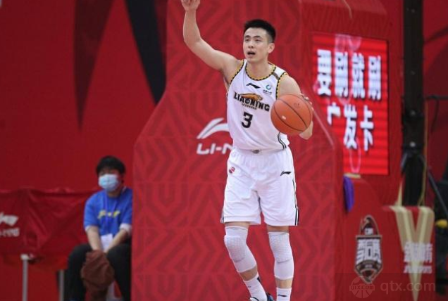 辽宁男篮球员赵继伟