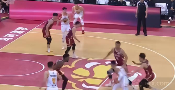 浙江男篮vs深圳男篮