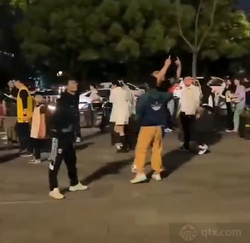 广厦球迷赛后现冲突