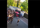 梅西内马尔和其他巴黎球员被球迷辱骂，要求巴西人离开，阿根廷巨星离开。