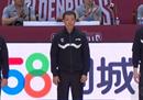 56号裁判韩旭引争议，多次对深圳队的判罚提出异议。