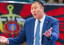 山东男篮主帅汪涵下课战绩不佳遭球迷质疑。