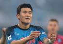 敲定后防中坚？曼联今夏即将引进金玟。