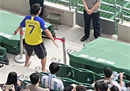 c罗球迷现身新运动体“SIU”惹怒数万梅西球迷。
