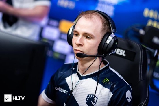EliGE