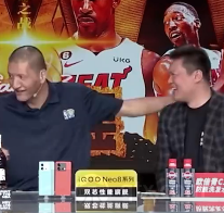 前中国男篮球员巴特尔和朱芳雨作为解说嘉宾参加了NBA总决赛解说