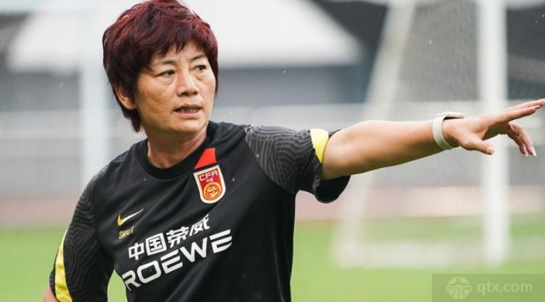 中国女足现任主帅水庆霞