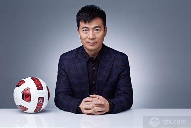 黄健翔