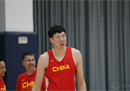 苏群谈周琦事件的谈判:事件仍在解决中，中国篮协的领导参与了整个过程。