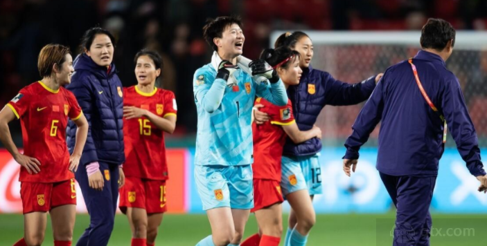 中国女足险胜海地女足