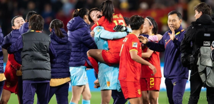 中国女足险胜海地女足