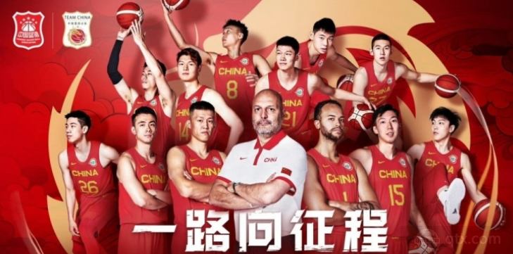 李凯尔晒中国男篮12人大名单