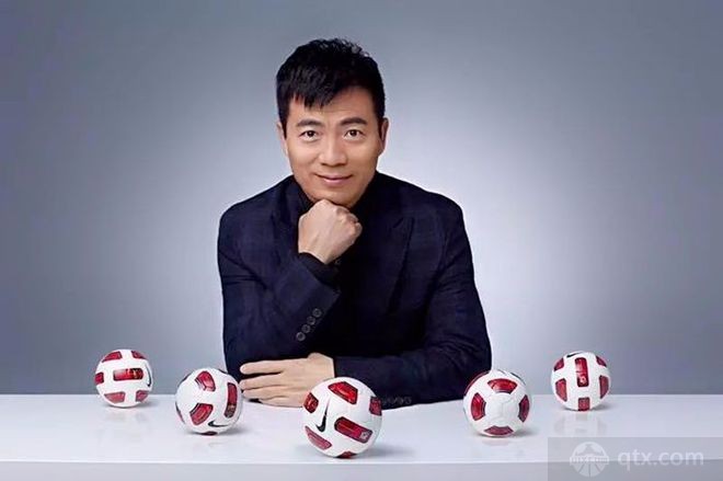 黄健翔