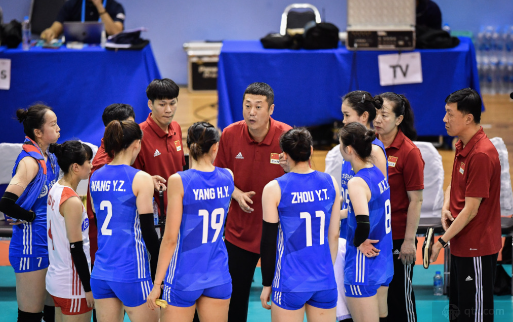 中国女排出征2023年女排亚锦赛