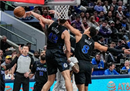在NBA常规赛中，独行侠以42分7秒险胜欧文、哈达威41分和锡安30分。