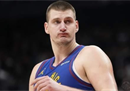 nba最新的mvp排名中，约基奇·恩比德·亚历山大位居前列。
